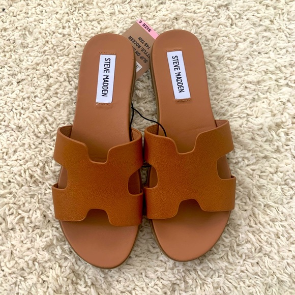New* Steve Madden Sandals - Picture 3 of 7